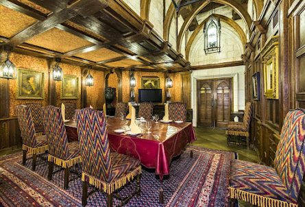 Зал «Имперский» в Зал «Погребок»