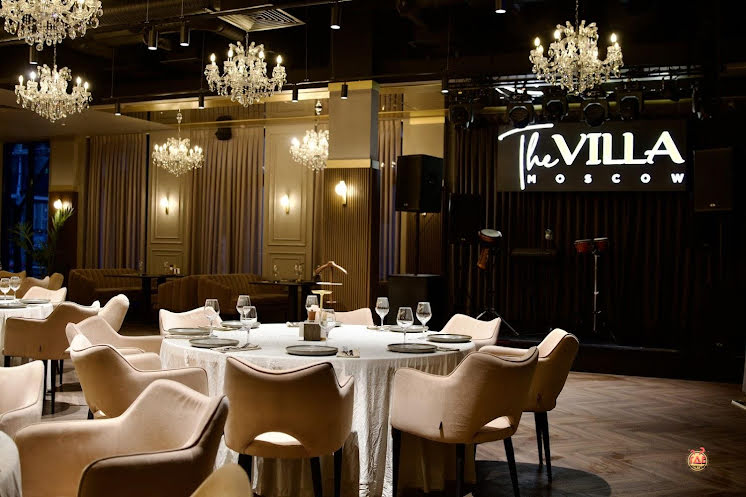 Основной зал в «The Villa» фотография №16