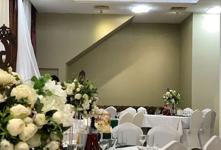 Основной зал  в VIP-зал 