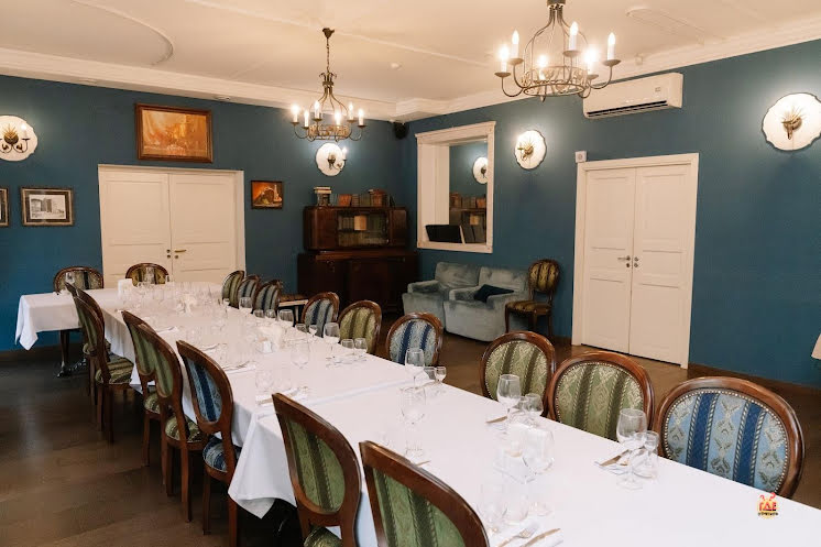 Банкетный зал «СамоварЪ»  в «Богемия на Вавилова» фотография №14