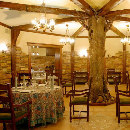 Ресторан «У дуба» в «Демидково» фотография №1