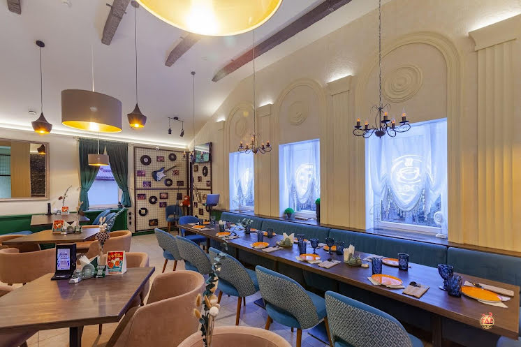 Основной зал в «Брассерия 0’33» фотография №5