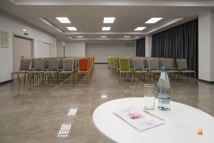 Большой  конференц-зал в «Олимпия» фотография №5