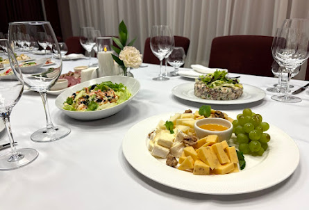 Зал «Чароит» в Частная обеденная зона «Малахит»