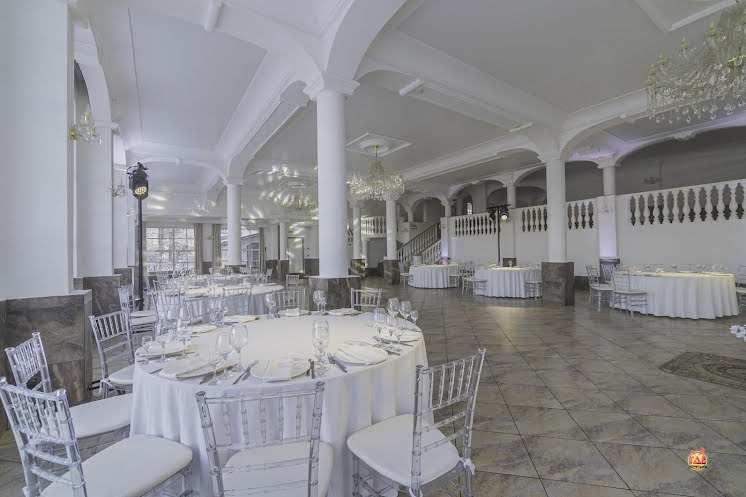 Верхний зал в «Мир у Озера» фотография №10