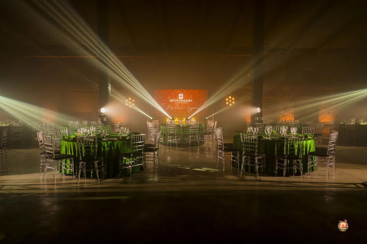 Основной зал  в «Брусницын холл» фотография №1