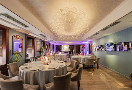 Зал "Камин" в Зал "Подиум"