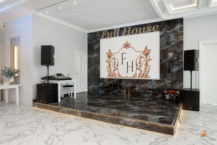 Белый зал  в «Full House» фотография №13