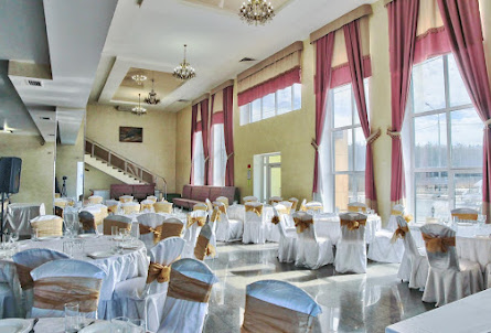 Зал «Старый Арманд» в Малый зал