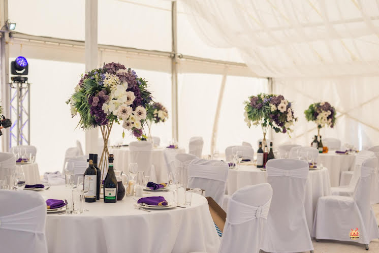 Шатер у пруда в «Sofrino Park» фотография №11