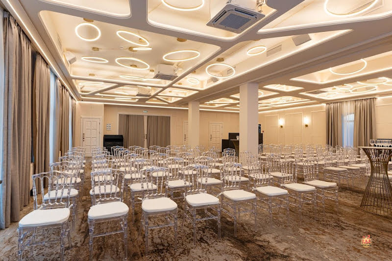 Атташе фотография №5