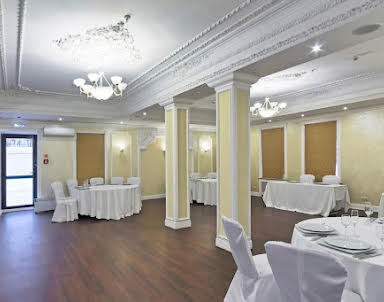  ресторан CORT INN Nizhny Novgorod City Center