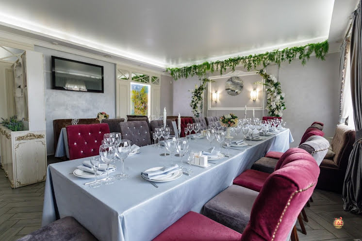 Основной зал в «Вилла» фотография №1