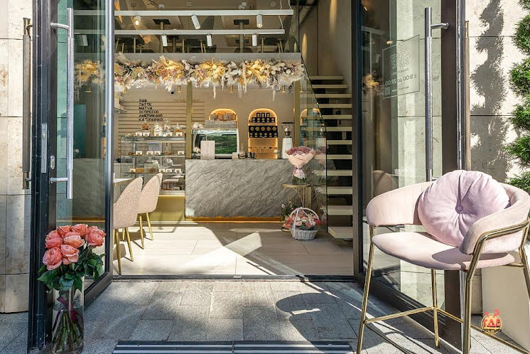 Зал ресторана  в «Date» фотография №15