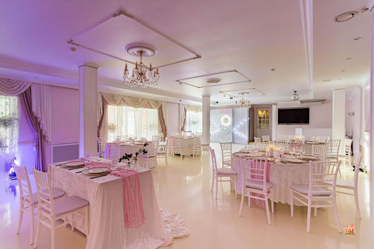 Белый зал в «Кирочный двор» фотография №9