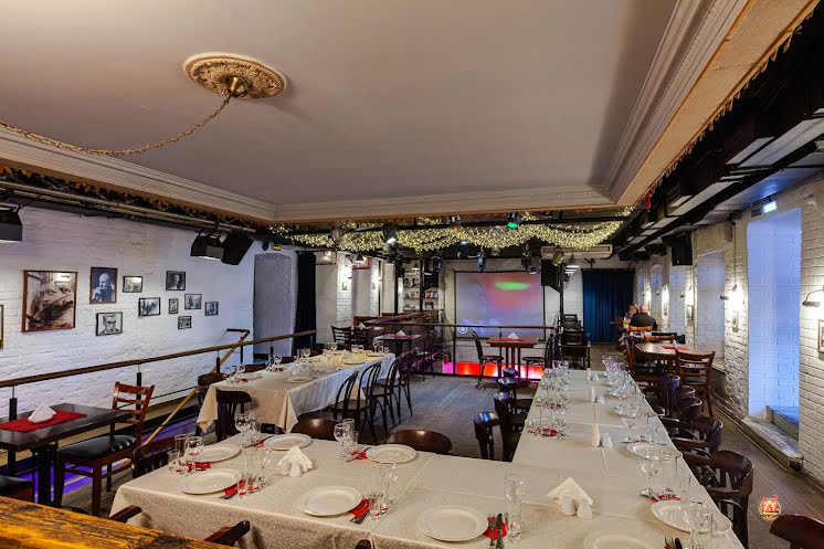 Основной зал в «Высоцкий» фотография №13