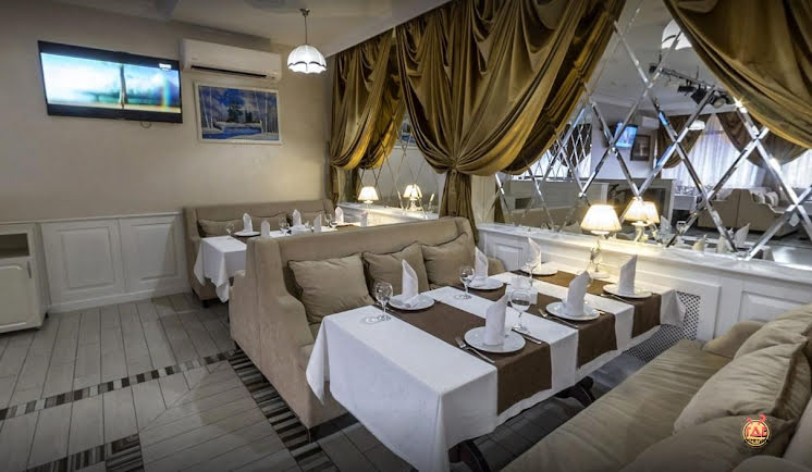 Зеркальный зал в «Золотая Подкова» фотография №4