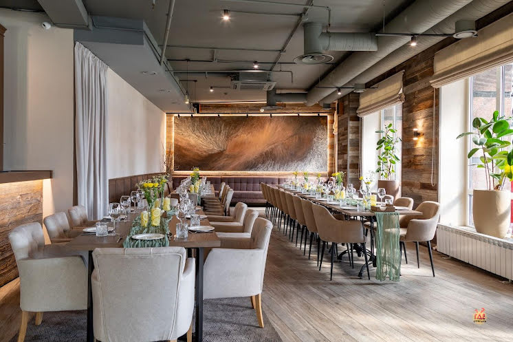 Основной зал  в «Жаровня» фотография №11