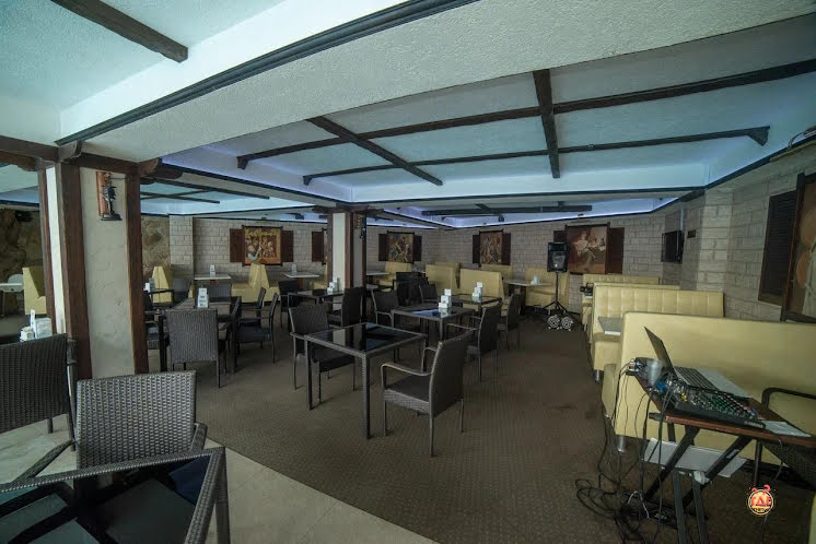 Основной зал в «Камелот» фотография №1