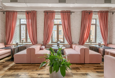 Светлый зал в Светлый зал