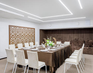  ресторан Эмиз