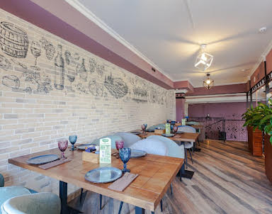  ресторан Шато Манави на Адмирала Лазарева