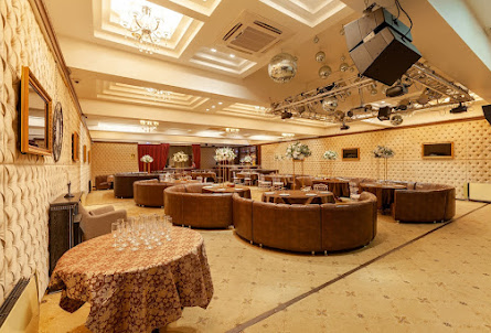 Основной зал в Основной зал