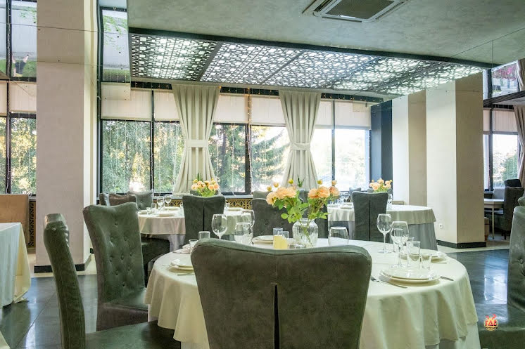 Основной зал в «Чкалов» фотография №9