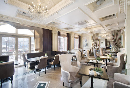 Основной зал в Малый зал