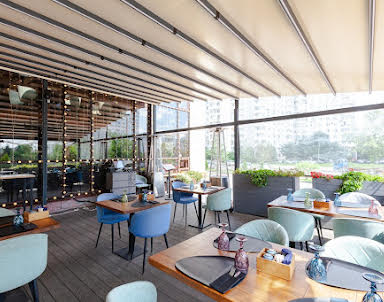  ресторан Шато Манави на Адмирала Лазарева