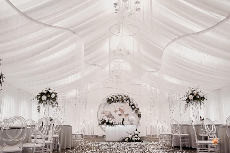 Белоснежный шатер в «WHITE WEDDING» фотография №5