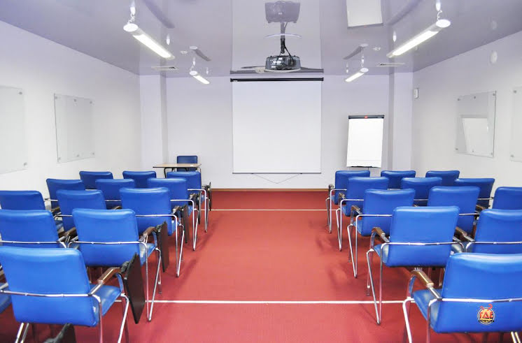 Малый конференц-зал в «Бенефит Плаза» фотография №1