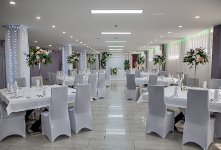 Основной зал в Основной зал