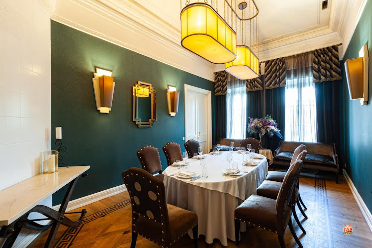 Обойный зал в «Гусятникоff» фотография №3