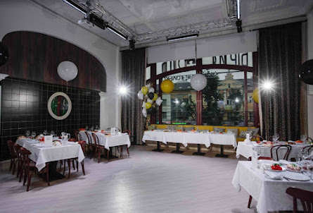 Основной зал в Основной зал