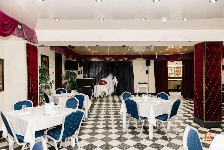 Нижний зал в «Арт Контраст» фотография №3