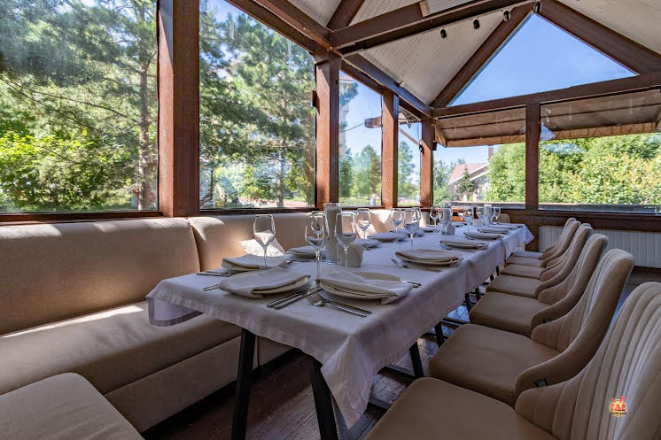 Летний ресторан Château Tamagne в «SMOLINOPARK» фотография №7