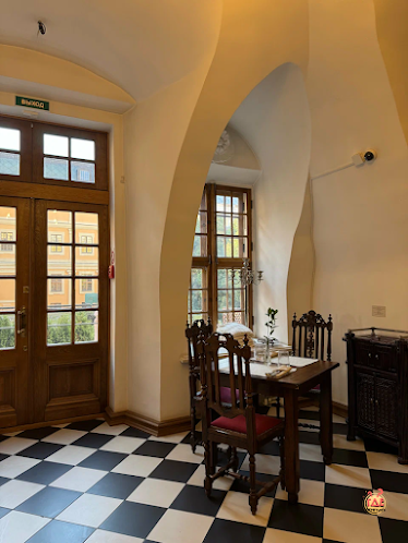 Основной зал в «Mein Herz» фотография №5