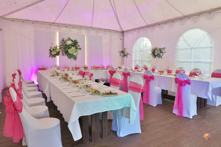 Летний шатер у реки  в «Местечко Бор» фотография №1