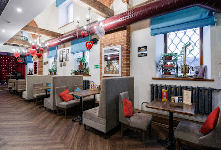 Основной зал в Малый зал