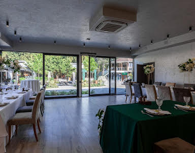  ресторан Двин Холл