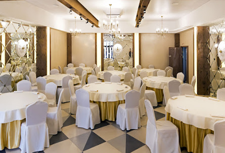 Зал №1 в Зал №2