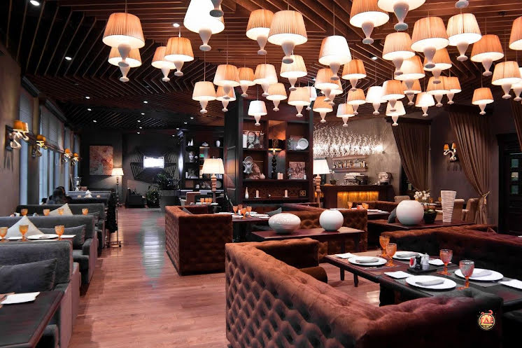 Основной зал в «Бурбон» фотография №1