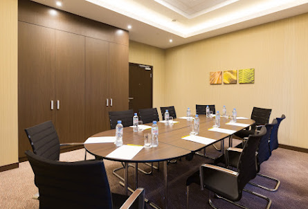 Зал "Floris" в Зал "Solis"