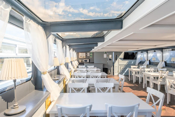 Палуба в «Теплоход "Гранд Вояж"» фотография №3