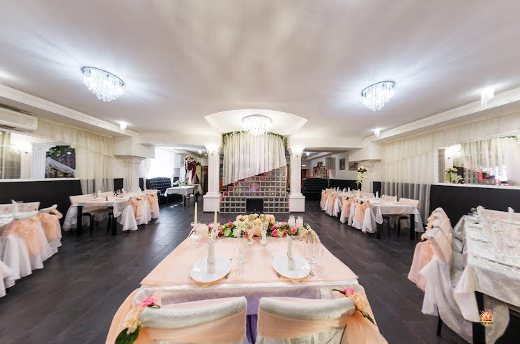 Основной зал в «Graft» фотография №2