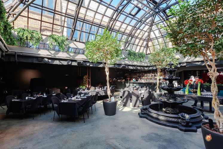 Зал ресторана  в «Kaif Provenance» фотография №5