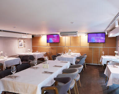  ресторан BONA на Московском проспекте