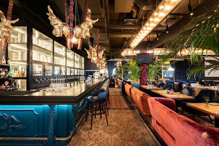 Основной зал в «Eshak на Арбате» фотография №2