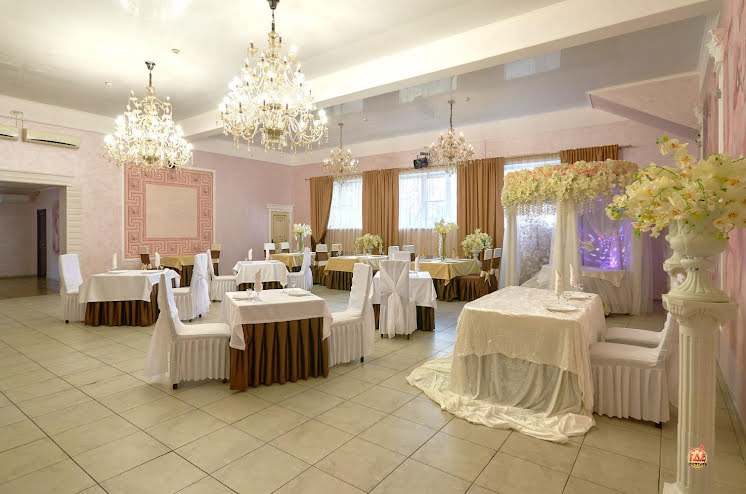 Зал на 90 человек в «Эллада» фотография №2